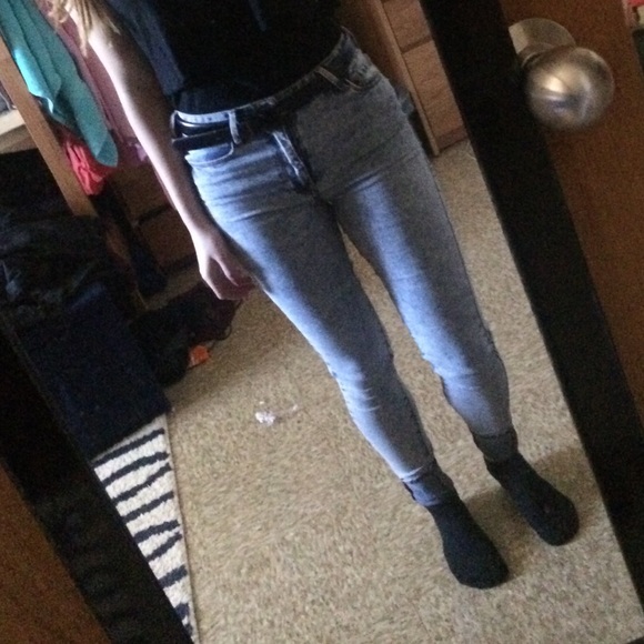 Acid Wash Skinny Jeans - Picture 6 of 6